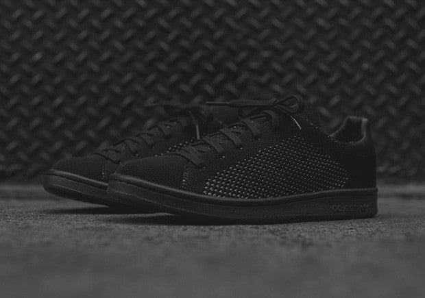 How To Lace Your Sneakers / Swap Your Shoe Laces : ADIDAS Stan Smith Triple Black in Primeknit
