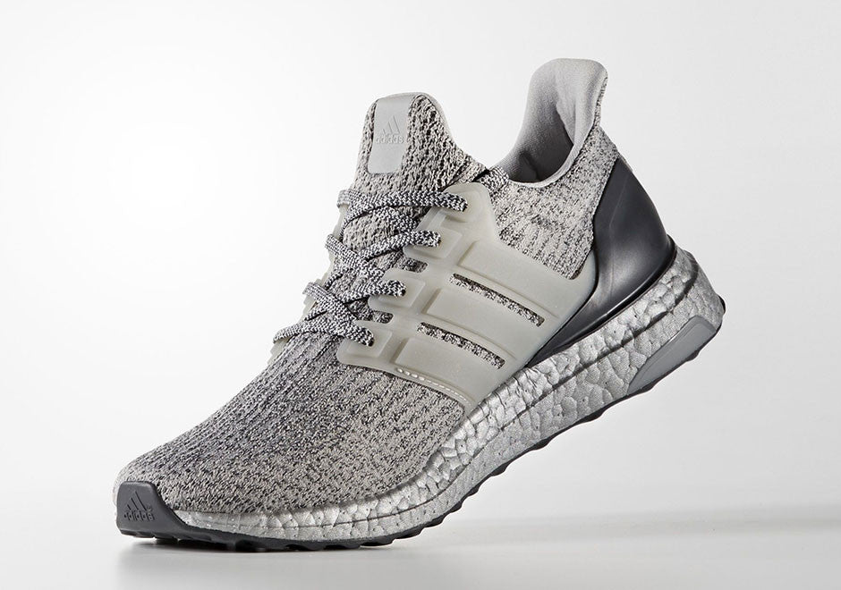 How To Lace Your Sneakers / Swap Your Shoe Laces : ADIDAS Ultra Boost 3.0 Silver Pack