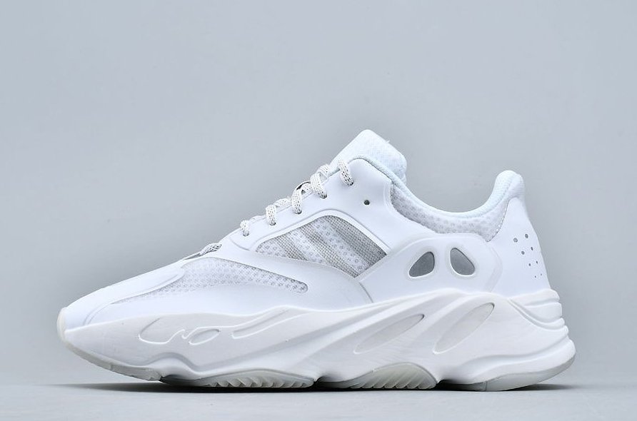 Oponerse a Alabama comerciante First look at the Adidas Yeezy Boost 700 "White Glow" – Slickies